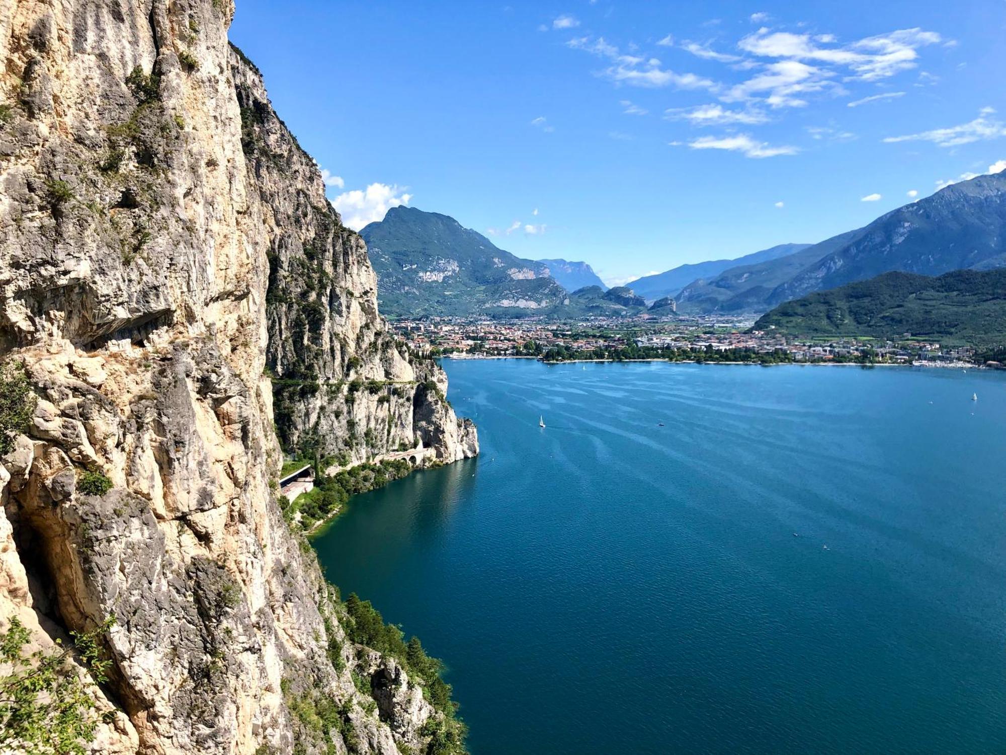 Appartamento Villatorretta24 Riva del Garda Bagian luar foto