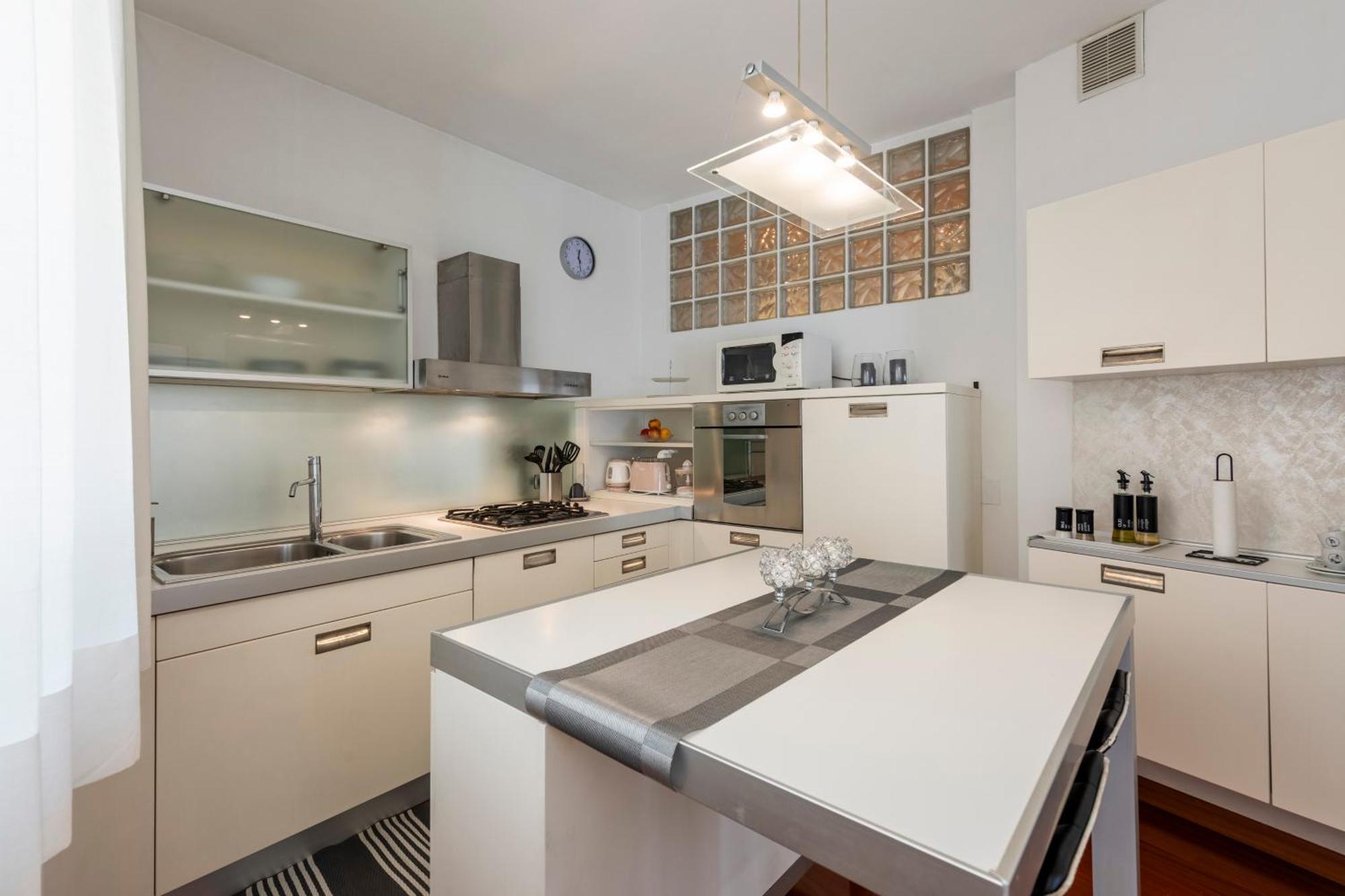 Appartamento Villatorretta24 Riva del Garda Bagian luar foto