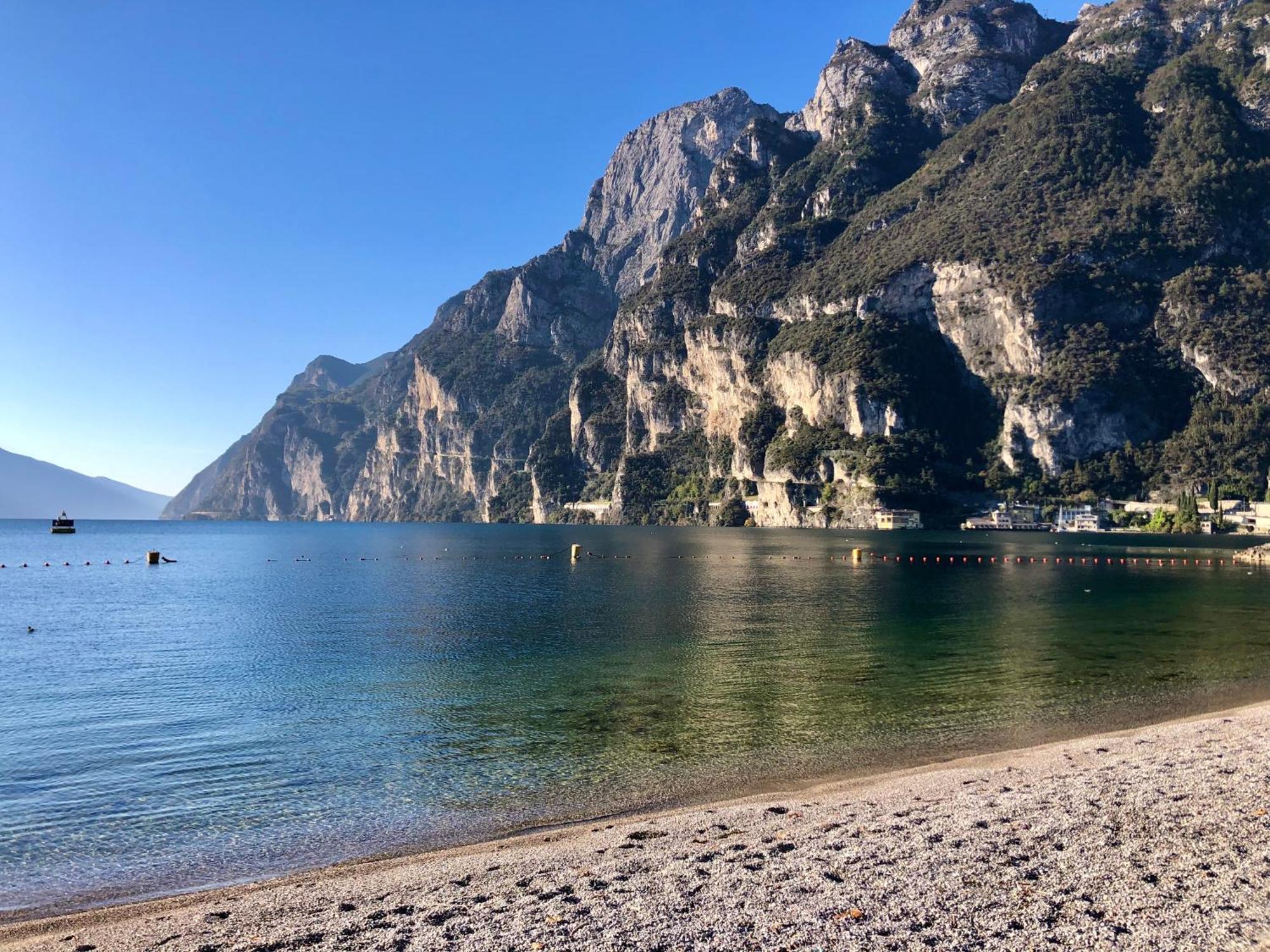 Appartamento Villatorretta24 Riva del Garda Bagian luar foto